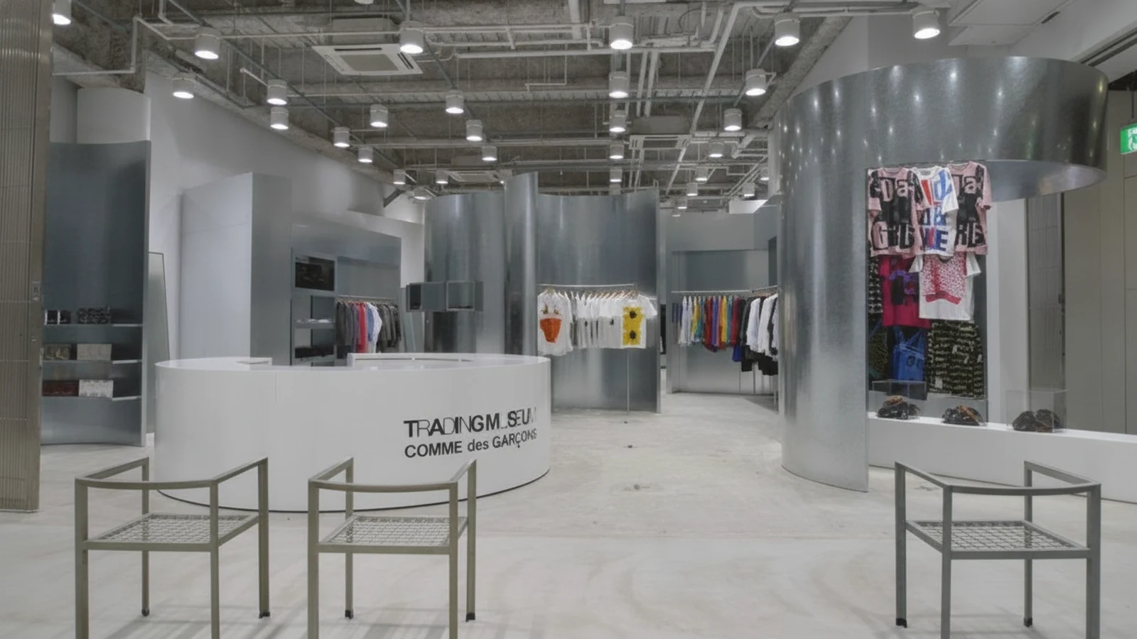 Trading Museum COMME des GARÇONS Gyre 히어로 이미지